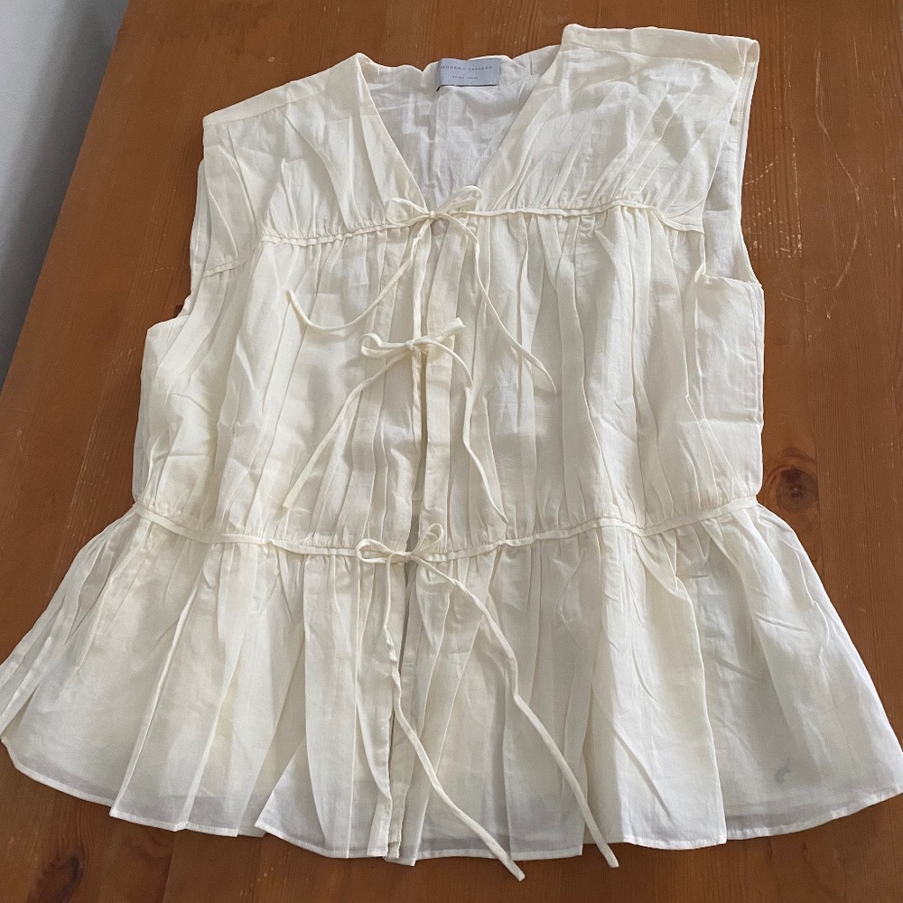 Modern Citizen, Neha Tie-front V-Neck Blouse:::: New and Never Worn